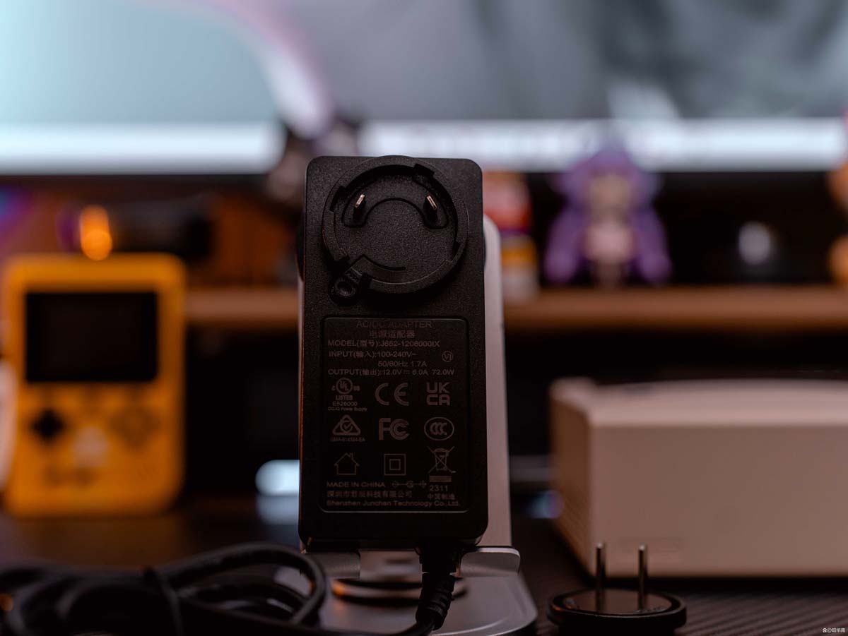 把麦金塔电脑放上桌面 AYANEO AM01迷你电脑全面评测插图4