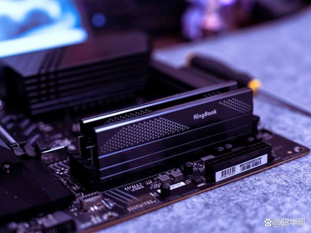 单条16GB和24GB谁的性能更好? Z790+金百达星刃D5内存超频实战插图5