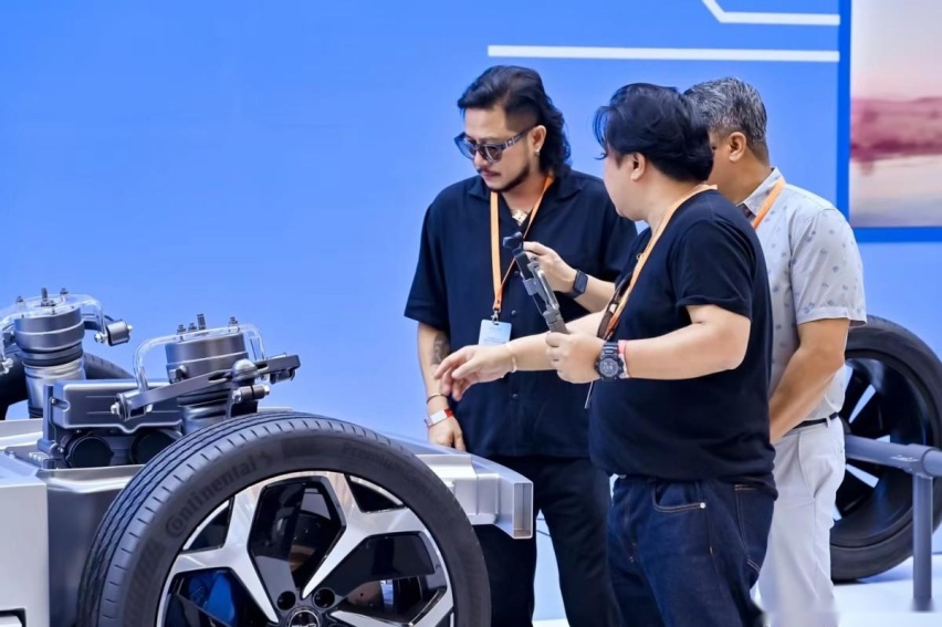 比亚迪第800万辆新能源汽车下线，中国汽车全球化进程再加速