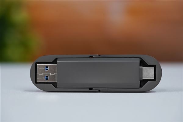 狂飙支持1000MB/s！朗科US9高速固态U盘图赏