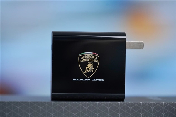 兰博基尼定制!Redmi K70至尊冠军版图赏插图22 兰博基尼定制!Redmi K70至尊冠军版图赏