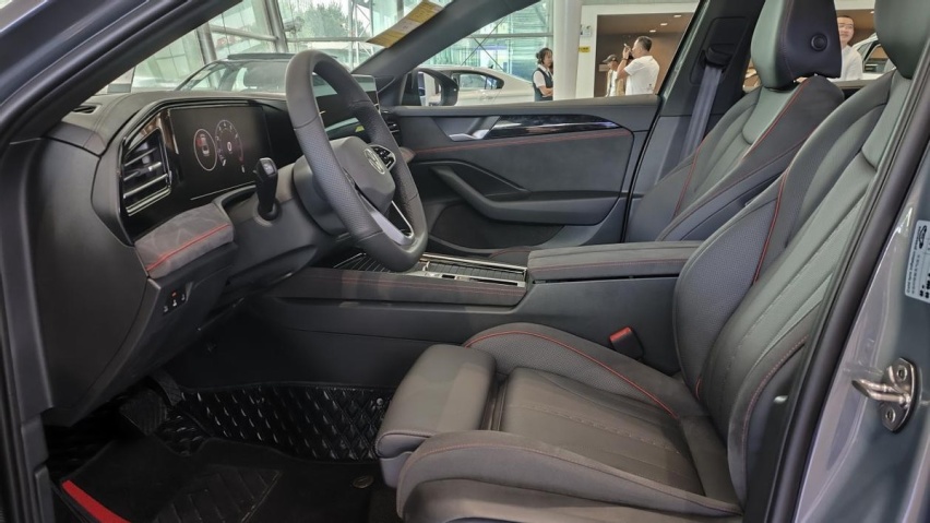 探店｜全新一代迈腾：德系经典的华丽蜕变