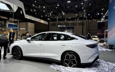 盘点不到15万即可入手的中型轿车，都是大厂背书，安全又可靠！