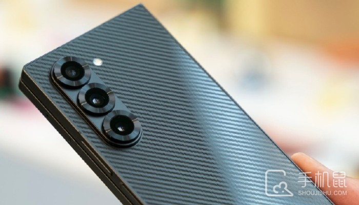 三星GalaxyZFold6有多厚?三星ZFold6厚度介绍插图 三星Galaxy Z Fold6有多厚?