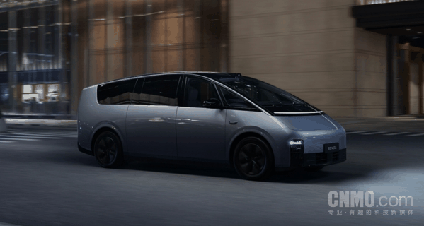 50万以上销量第一！李想吹的“牛”被余承东实现了