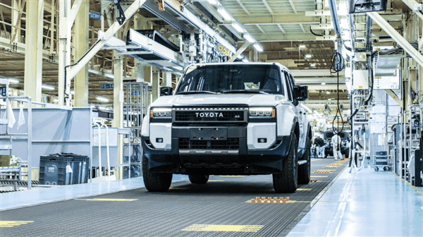 45.98万元起!全新普拉多下线 一汽丰田:能带你去任何地方并平安回来插图1 45.98万元起!全新普拉多下线 一汽丰田:能带你去任何地方并平安回来