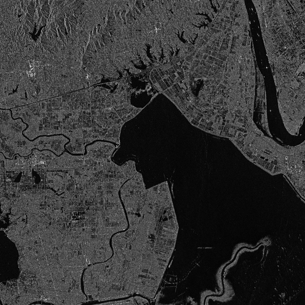 洞庭湖遭洪水涌入前后卫星影像对比图:大片草甸、陆地被完全淹没插图2 洞庭湖遭洪水涌入前后卫星影像对比图:大片草甸、陆地被完全淹没