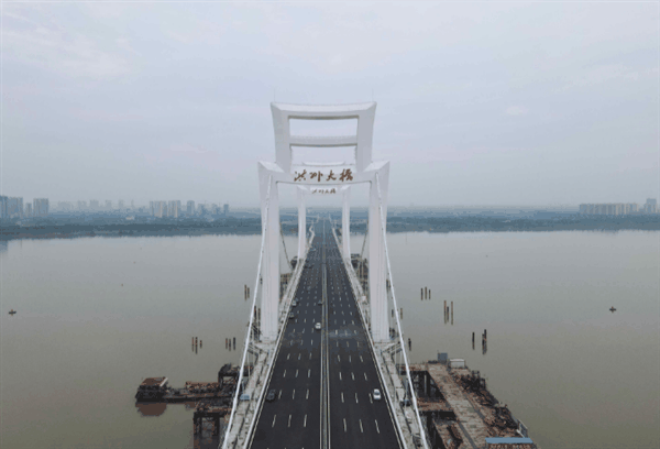洪州大桥正式建成通车:世界首座“昌”字型双塔插图1 洪州大桥正式建成通车:世界首座“昌”字型双塔
