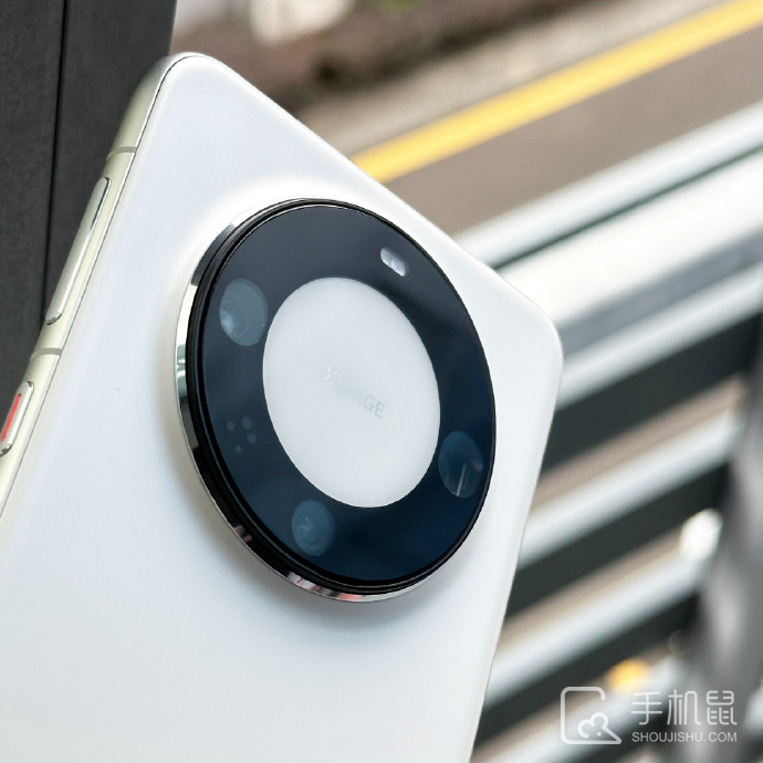 华为Mate70Pro+屏幕尺寸多大?华为Mate70Pro+屏幕尺寸大小介绍插图 华为Mate70Pro+屏幕尺寸多大?