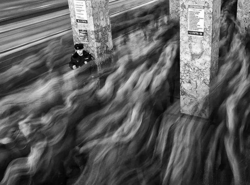 人多的地方不好拍摄?试试这几个思路插图4 人多的地方不好拍摄?试试这几个思路