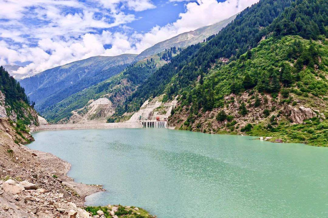 中国能建海外投资建设最大水电站首台机组正式并网发电:年均可发电量达 32.12 亿千瓦时插图1 中国能建海外投资建设最大水电站首台机组正式并网发电:年均可发电量达 32.12 亿千瓦时