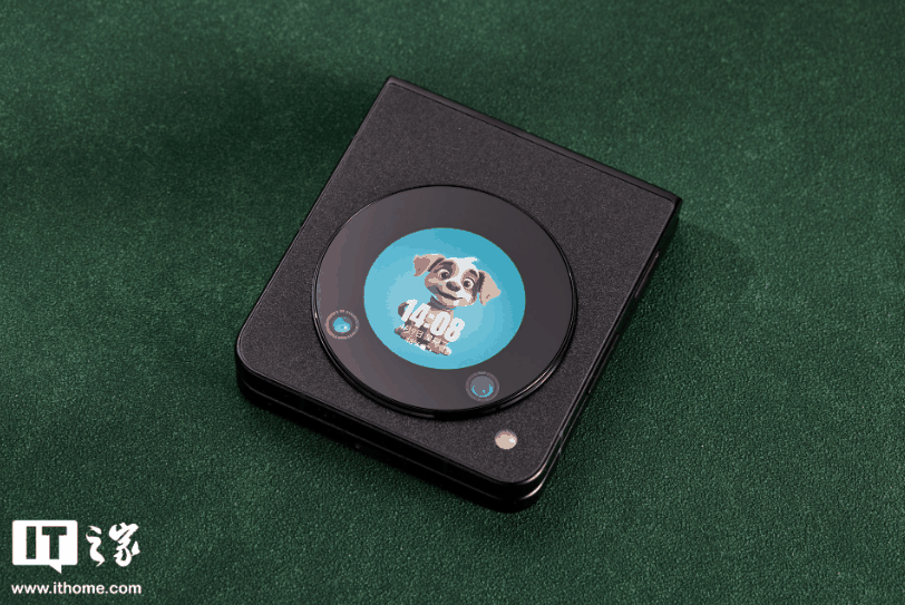 努比亚 Flip 2 折叠屏手机现身 IMEI 数据库,距离第一代发布仅半年插图1 努比亚 Flip 2 折叠屏手机现身 IMEI 数据库,距离第一代发布仅半年