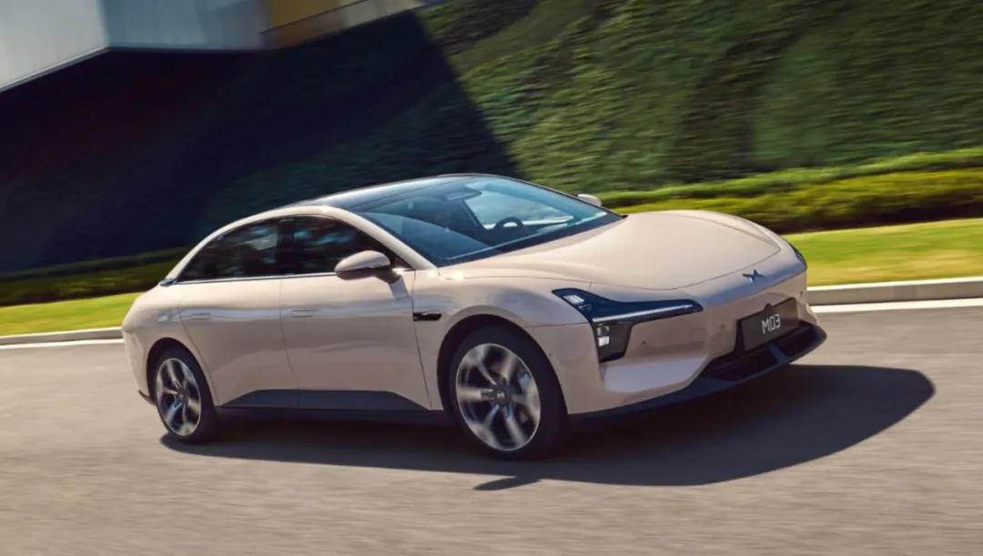 MONA M03上市售价不到12万!小鹏有救了?插图 MONA M03上市售价不到12万!小鹏有救了?插图