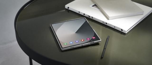 三星Galaxy Z Fold6/Flip6发布 一文看懂规格参数插图2 三星Galaxy Z Fold6/Flip6发布 一文看懂规格参数插图2