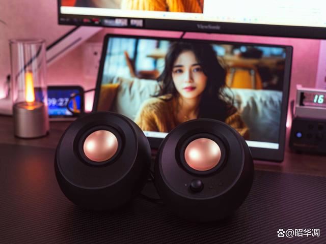 迷你音箱也能嗨翻天! 创新PEBBLE X桌面迷你音箱测评插图3 迷你音箱也能嗨翻天! 创新PEBBLE X桌面迷你音箱测评插图3