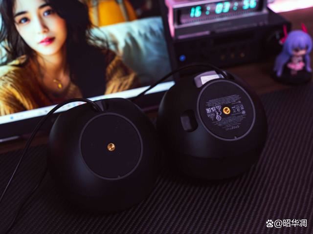 迷你音箱也能嗨翻天! 创新PEBBLE X桌面迷你音箱测评插图9 迷你音箱也能嗨翻天! 创新PEBBLE X桌面迷你音箱测评插图9