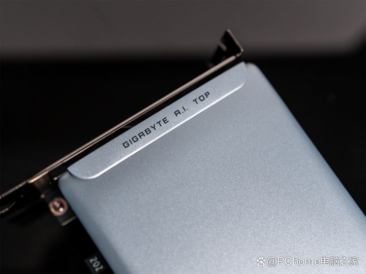 技嘉RTX 4070 Ti SUPER AI TOP涡轮风扇显卡全面测评插图7 技嘉RTX 4070 Ti SUPER AI TOP涡轮风扇显卡全面测评插图7