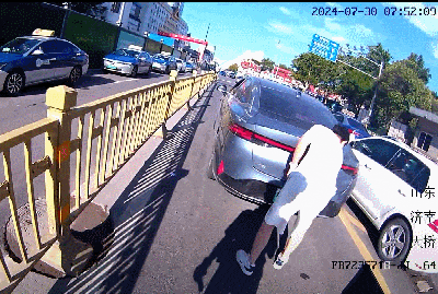 男子听人劝遮挡车牌 可以躲避抓拍 结果9分没了插图 男子听人劝遮挡车牌 可以躲避抓拍 结果9分没了