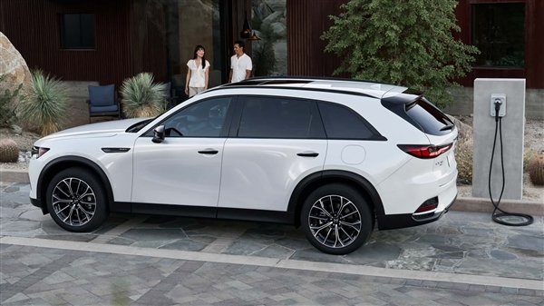 会有直六发动机吗 马自达CX-90国内测试:售价可能突破30万插图8 会有直六发动机吗 马自达CX-90国内测试:售价可能突破30万