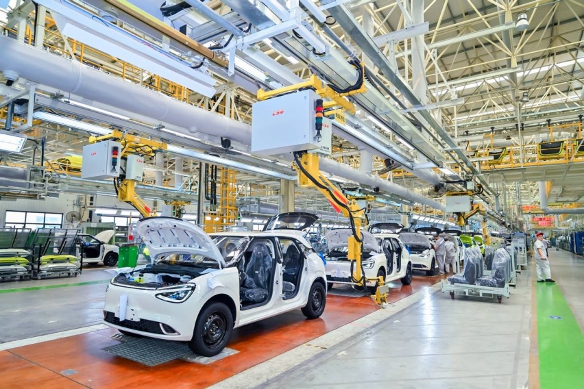 焕新来袭 东风纳米01推出焕新版、共创版