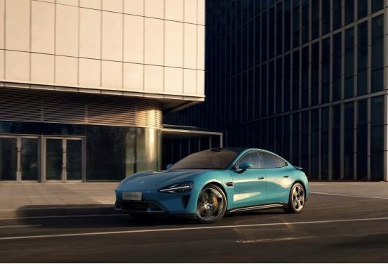 30万元预算,2025款极氪001和小米SU7选谁更有性价比?插图3 30万元预算,2025款极氪001和小米SU7选谁更有性价比?