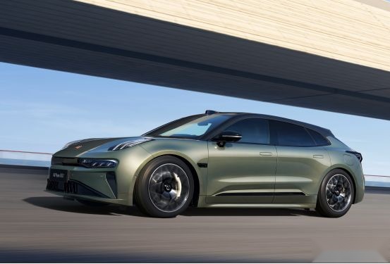 30万元预算,2025款极氪001和小米SU7选谁更有性价比?插图10 30万元预算,2025款极氪001和小米SU7选谁更有性价比?