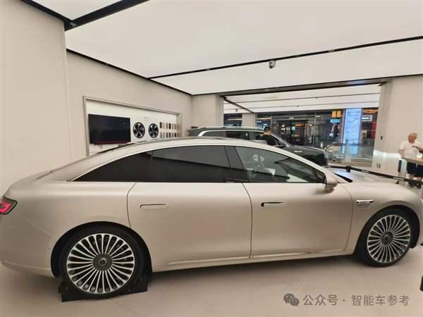 睡醒了的北汽all in华为!享界S9上市:留给BBA的好日子不多了插图 睡醒了的北汽all in华为!享界S9上市:留给BBA的好日子不多了