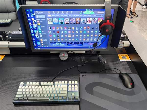 171台都是i9-14900K!全国最大全场i9K网咖开业 曾经的网吧彻底变了插图15 171台都是i9-14900K!全国最大全场i9K网咖开业 曾经的网吧彻底变了