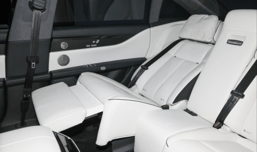 起售价39.98万元，对标BAA，享界S9能玩明白高端吗？