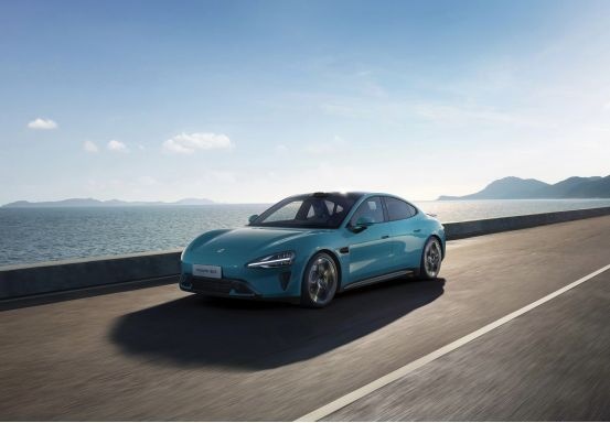 30万元预算,2025款极氪001和小米SU7选谁更有性价比?插图7 30万元预算,2025款极氪001和小米SU7选谁更有性价比?