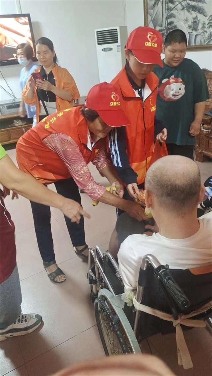 众善慈善机构：帮助贫困地区的人们提高自身的就业能力和创业能力