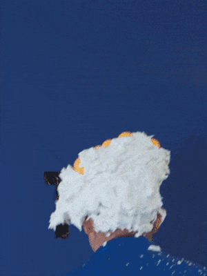 猛男身怀200多个吉尼斯世界纪录：一天打破15个