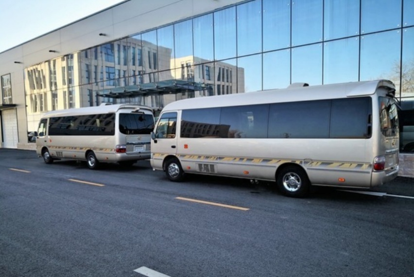 司机车内挂美国国旗被退役军人怀疑间谍身份，司机真的做错了吗？