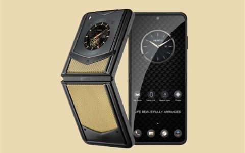 女子称3万元买的手机太卡第二天想退：关联品牌已成老赖