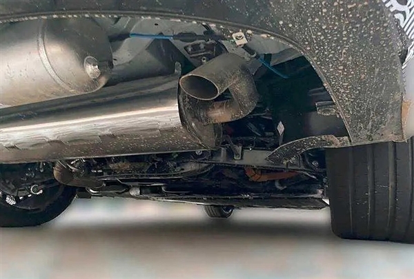 月销破万的底气!华为享界S9增程版路试:热销还得靠油箱插图5 月销破万的底气!华为享界S9增程版路试:热销还得靠油箱