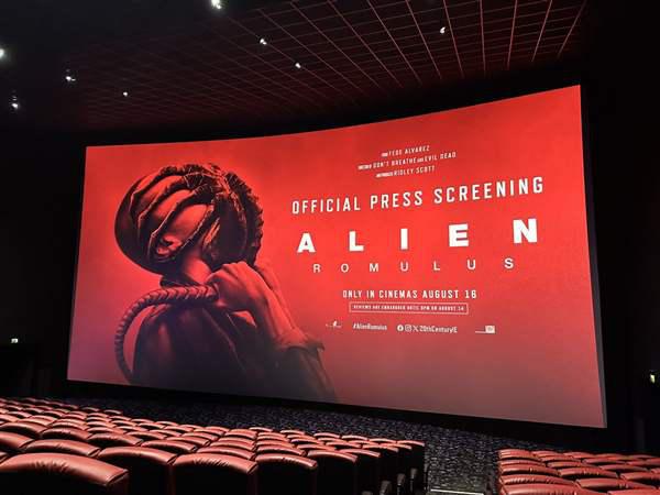 《异形:夺命舰》以小博大插图3 《异形:夺命舰》以小博大