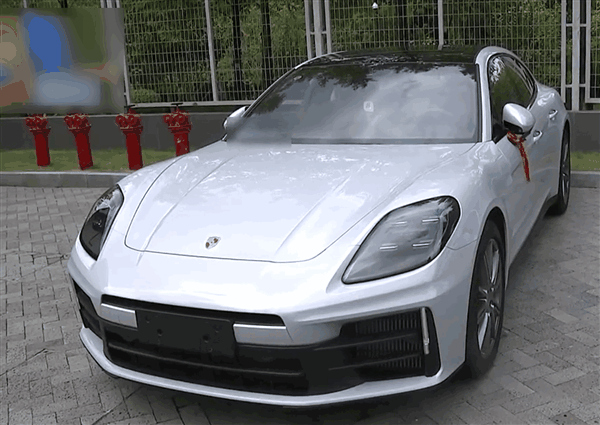 百万保时捷提车4天就坏了 车主希望退换车插图1 百万保时捷提车4天就坏了 车主希望退换车