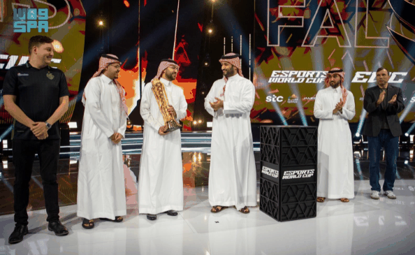 首届电竞世界杯闭幕：沙特俱乐部获总冠军 700万美元奖金