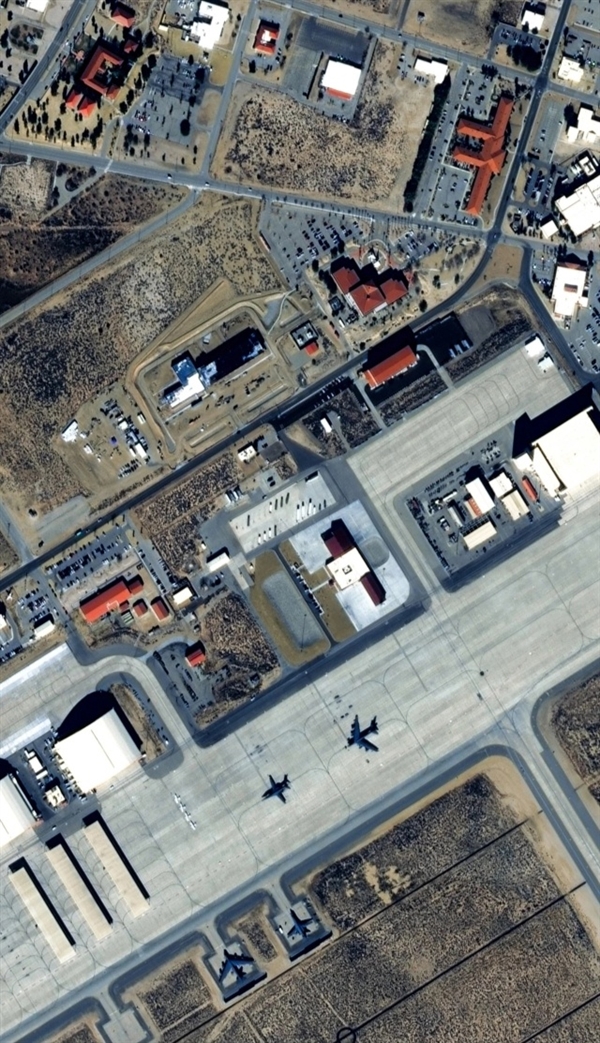 吉林一号星拍美国爱德华兹空军基地引围观：肉眼可见的清晰