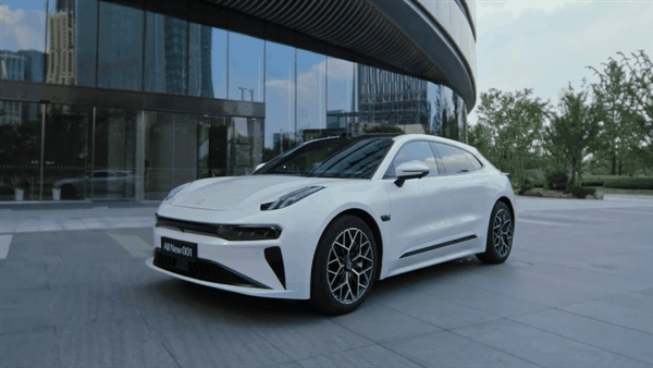 极氪CEO回应一年发布两次新款001:提前发布了 以后会提前预告插图 极氪CEO回应一年发布两次新款001:提前发布了 以后会提前预告