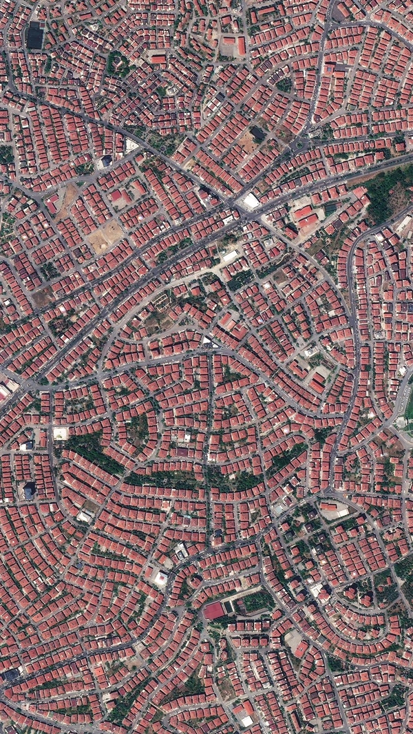 吉林一号卫星带你看浪漫的土耳其：古代城墙、现代建筑