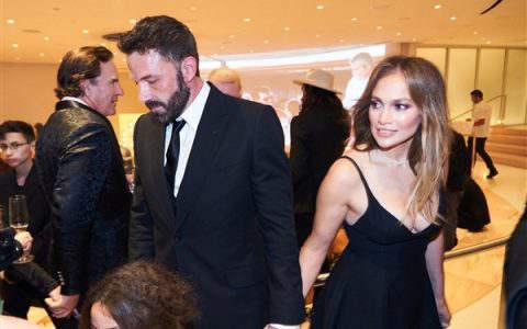 明星夫妇再度分手