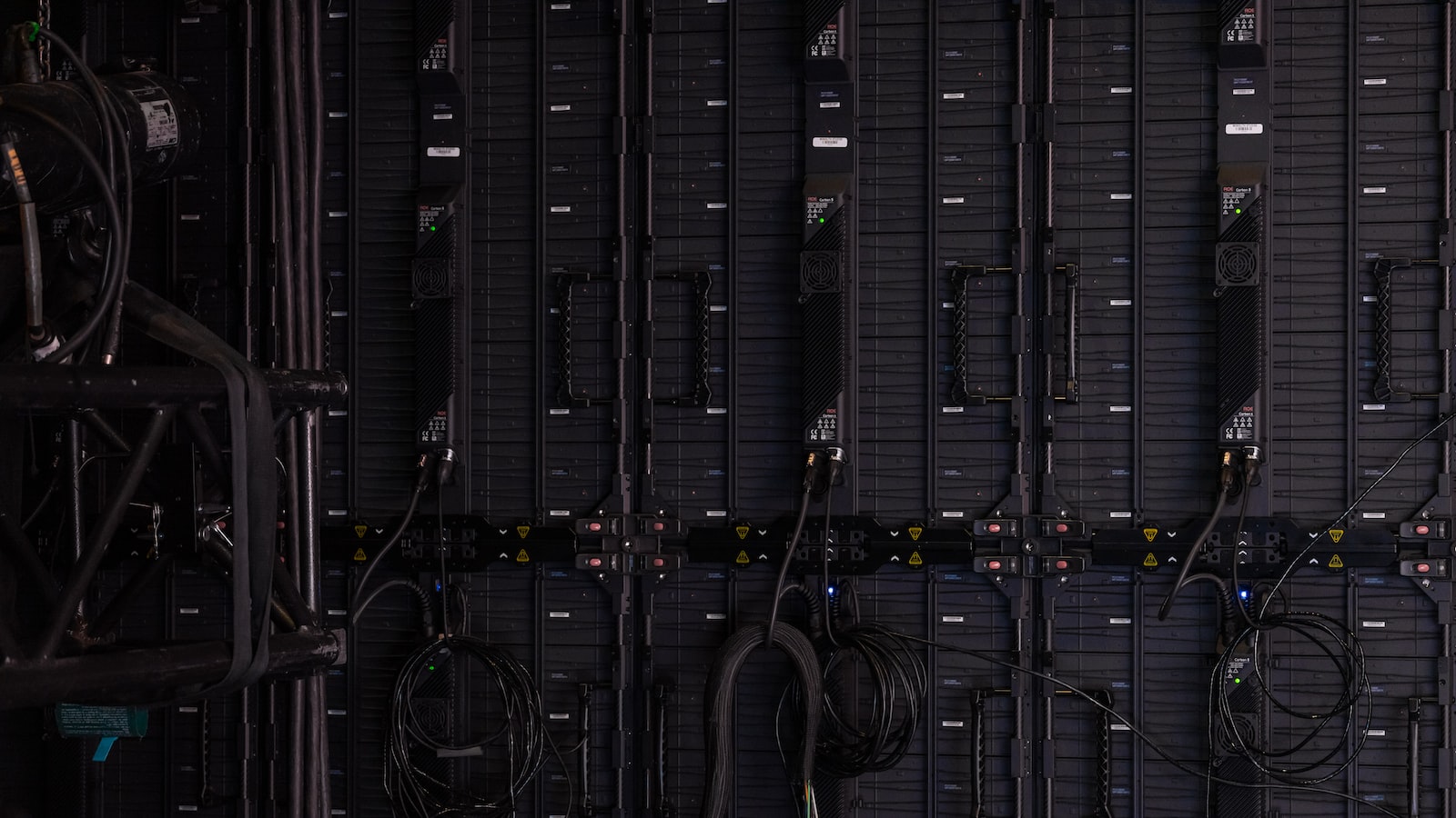 企业怎么搭建WEB服务器