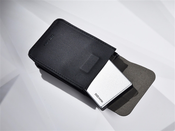 致态灵·先锋版移动固态硬盘评测:2000MB/s成就达成 办公效率提升Max!插图8 致态灵·先锋版移动固态硬盘评测:2000MB/s成就达成 办公效率提升Max!