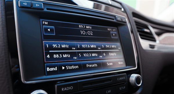 紧跟中国！美国确定新车强制搭载AM收音机：灾难下能播送紧急警报