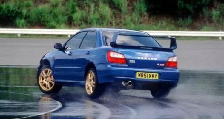 汽车加速无力提速缓慢是什么原因(汽车加速无力提速缓慢)