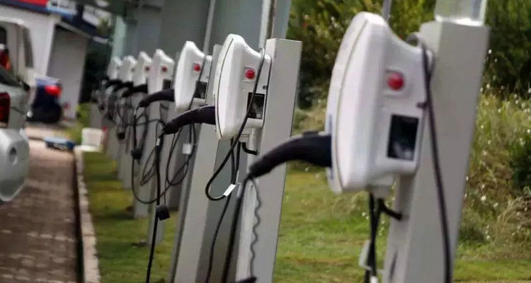 充电桩家里可以安装吗(充电桩家里能按吗)