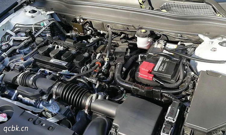 汽车行驶时抖动是什么原因(汽车行驶时抖动顿挫)