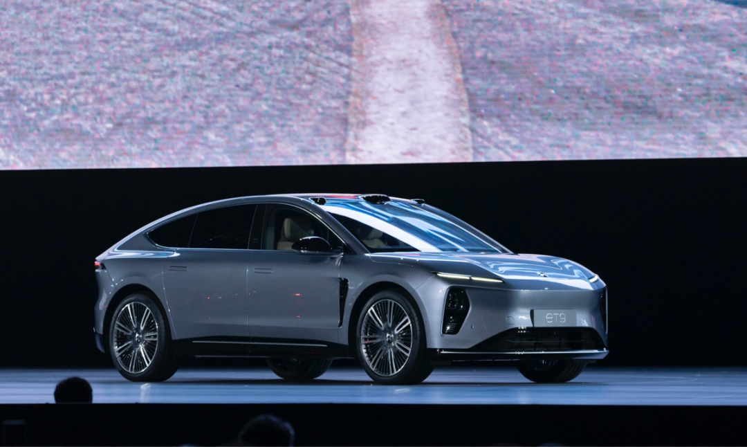 首发线控转向等多项技术 蔚来旗舰车型ET9正式上市：78.8万元起插图1