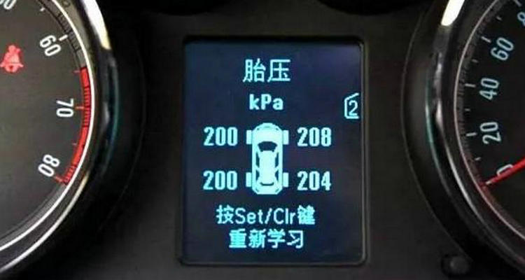 胎压报警灯亮的原因都有哪些(胎压报警灯亮了)